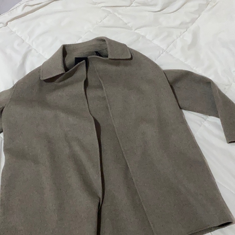 Woman’s grey blazer
